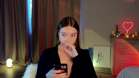 Snapshot of thatonerabbit chatting on November 29, 11:35 am Alice online show from November 29, 11:35 am