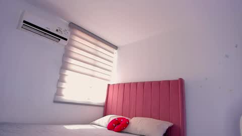 nina mirley online show from January 22, 4:02 pm