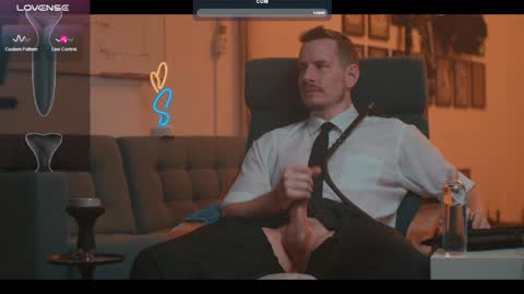 Snapshot of the_dilf chatting on January 31, 8:01 pm The DILF - online show from January 31, 8:01 pm