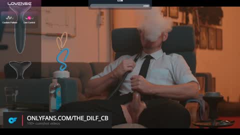 Snapshot of the_dilf chatting on February 6, 10:04 am The DILF - online show from February 6, 10:04 am