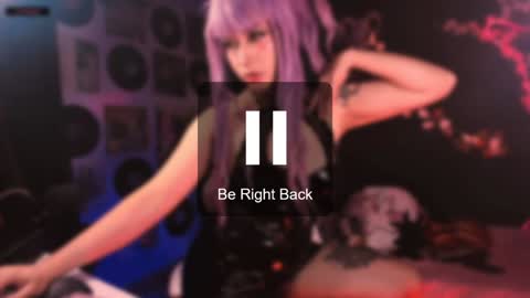 Snapshot of the_kitty_roxy chatting on January 3, 6:22 am ... ... online show from January 3, 6:22 am