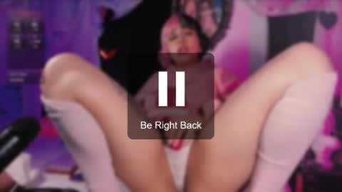 Snapshot of the_kitty_roxy chatting on March 12, 11:20 am ... ... online show from March 12, 11:20 am