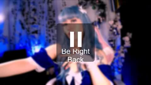 Snapshot of the_kitty_roxy chatting on December 14, 9:25 am ... ... online show from December 14, 9:25 am