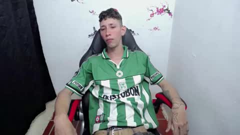 the_latin_boy02 online show from November 3, 1:34 pm