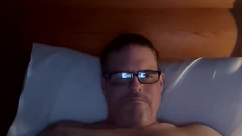 Snapshot of the_man_for_u chatting on December 17, 11:44 pm Chris online show from December 17, 11:44 pm