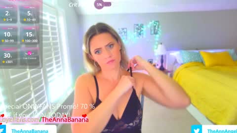 Snapshot of theannabanana chatting on December 20, 5:08 pm Anna Banana AKA Ann Angel online show from December 20, 5:08 pm