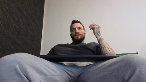 John online show from March 1, 7:30 am