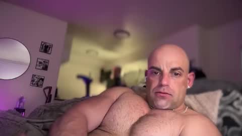 Snapshot of thebuzz777 chatting on January 26, 12:11 pm theBuzz777 online show from January 26, 12:11 pm