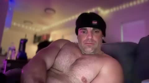 Snapshot of thebuzz777 chatting on January 30, 8:11 am theBuzz777 online show from January 30, 8:11 am