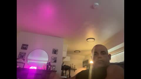 Snapshot of thebuzz777 chatting on September 18, 11:51 pm theBuzz777 online show from September 18, 11:51 pm