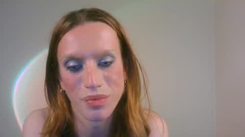 Yolanda online show from December 2, 8:00 pm