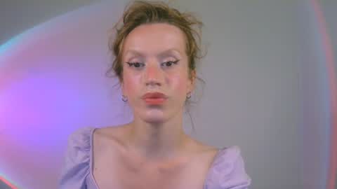 Yolanda online show from December 6, 3:00 pm