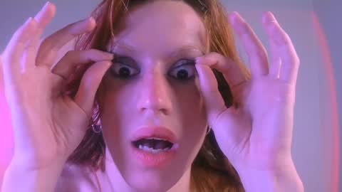 Yolanda online show from December 27, 10:48 pm