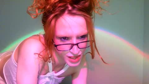 Yolanda online show from February 18, 6:04 pm