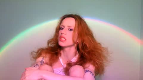 Yolanda online show from February 18, 9:09 pm