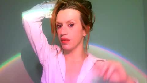 Yolanda online show from February 25, 4:42 pm