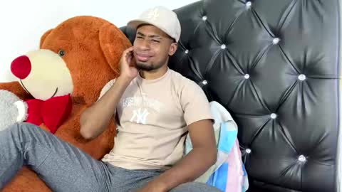 Snapshot of thegemini_prince chatting on February 3, 11:15 pm Prince online show from February 3, 11:15 pm