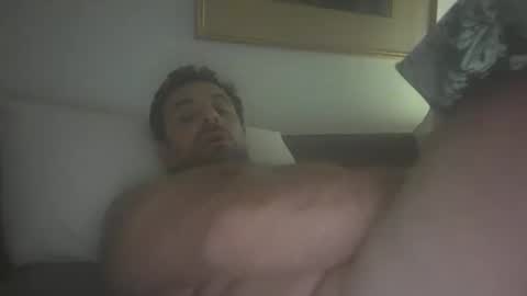 thehorneyman002 online show from December 1, 10:53 am