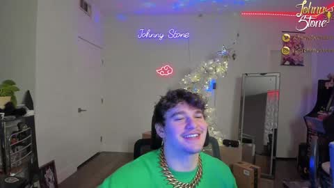 Snapshot of thejohnnystone chatting on December 24, 1:06 am Johnny Stone online show from December 24, 1:06 am