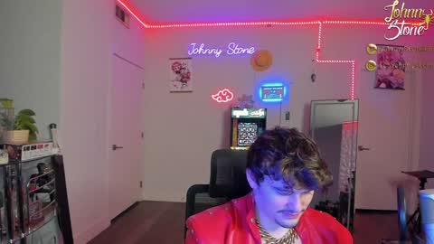 Snapshot of thejohnnystone chatting on January 7, 12:45 am Johnny Stone online show from January 7, 12:45 am