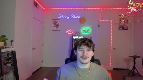 Snapshot of thejohnnystone chatting on January 9, 1:18 am Johnny Stone online show from January 9, 1:18 am