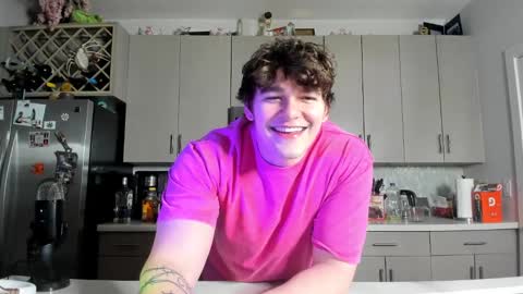 Snapshot of thejohnnystone chatting on January 22, 12:59 am Johnny Stone online show from January 22, 12:59 am