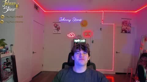 Snapshot of thejohnnystone chatting on January 31, 1:01 am Johnny Stone online show from January 31, 1:01 am