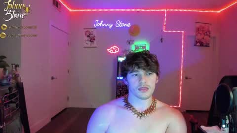 Snapshot of thejohnnystone chatting on February 7, 4:16 am Johnny Stone online show from February 7, 4:16 am