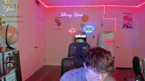 Snapshot of thejohnnystone chatting on March 1, 1:11 am Johnny Stone online show from March 1, 1:11 am