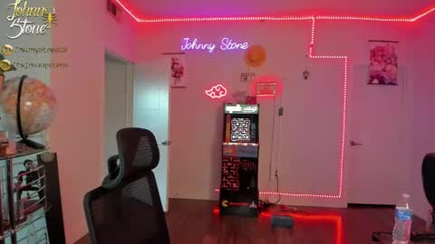 Snapshot of thejohnnystone chatting on March 2, 1:15 am Johnny Stone online show from March 2, 1:15 am