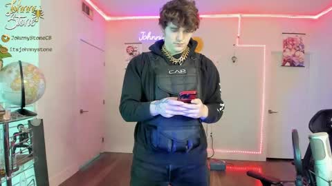 Snapshot of thejohnnystone chatting on March 8, 12:55 am Johnny Stone online show from March 8, 12:55 am