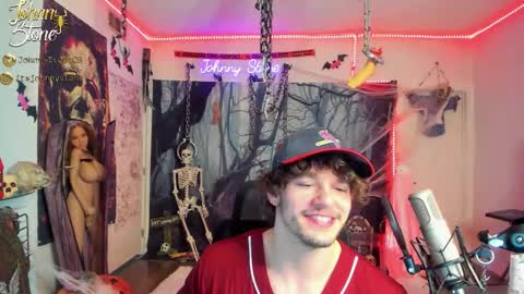 Snapshot of thejohnnystone chatting on October 15, 12:11 am Johnny Stone online show from October 15, 12:11 am