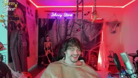 Snapshot of thejohnnystone chatting on October 23, 12:21 am Johnny Stone online show from October 23, 12:21 am