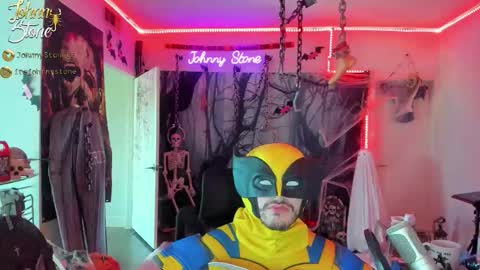 Snapshot of thejohnnystone chatting on November 1, 12:01 am Johnny Stone online show from November 1, 12:01 am