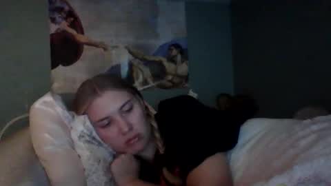 Little Bambii online show from November 25, 4:12 am