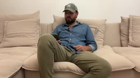 TheMonarchGoat online show from December 4, 12:41 am