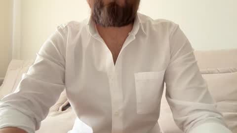 TheMonarchGoat online show from October 1, 8:42 am