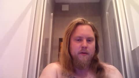 thenewdude1992 online show from October 21, 6:30 pm