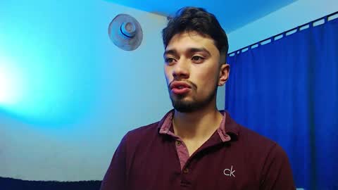 Theo online show from November 22, 7:02 pm