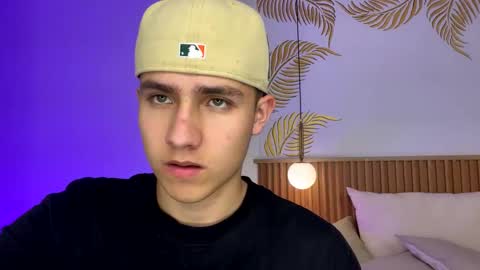  THEO- MATEO  online show from December 28, 4:30 pm