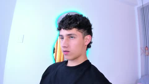  THEO- MATEO  online show from January 6, 2:36 pm