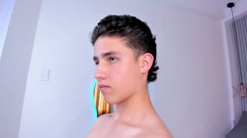  THEO- MATEO  online show from January 7, 7:59 pm