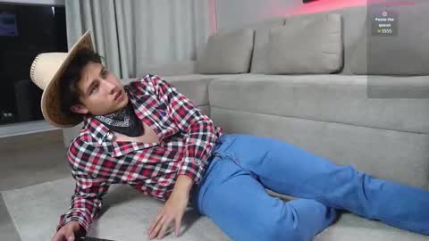  THEO- MATEO  online show from November 25, 11:16 pm