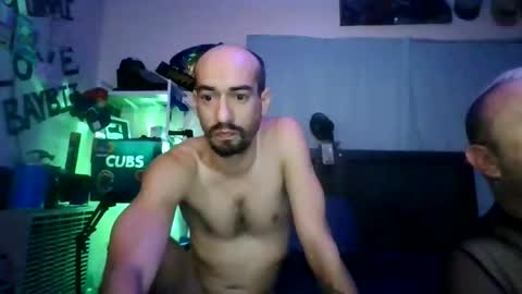 Snapshot of theone4209 chatting on December 1, 5:23 am theone4209 online show from December 1, 5:23 am