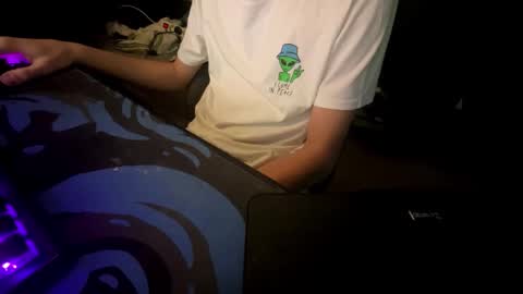 theothede19cm online show from November 19, 3:01 pm