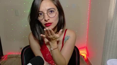 Amy online show from February 25, 2:44 pm