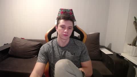 Nick   online show from December 20, 9:17 pm