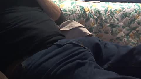 thetnguy online show from December 2, 1:25 am