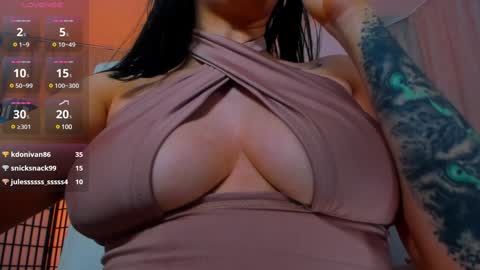 Liz online show from January 3, 7:50 pm