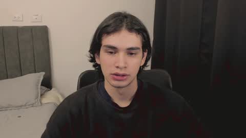 thiaan__ online show from December 30, 2:20 am